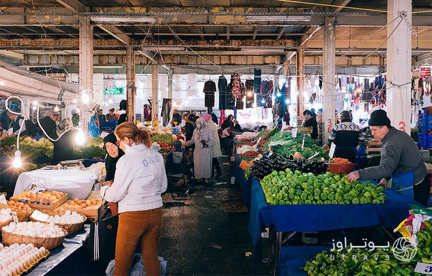شنبه بازار بشیکتاش از بازارهای محلی استانبول